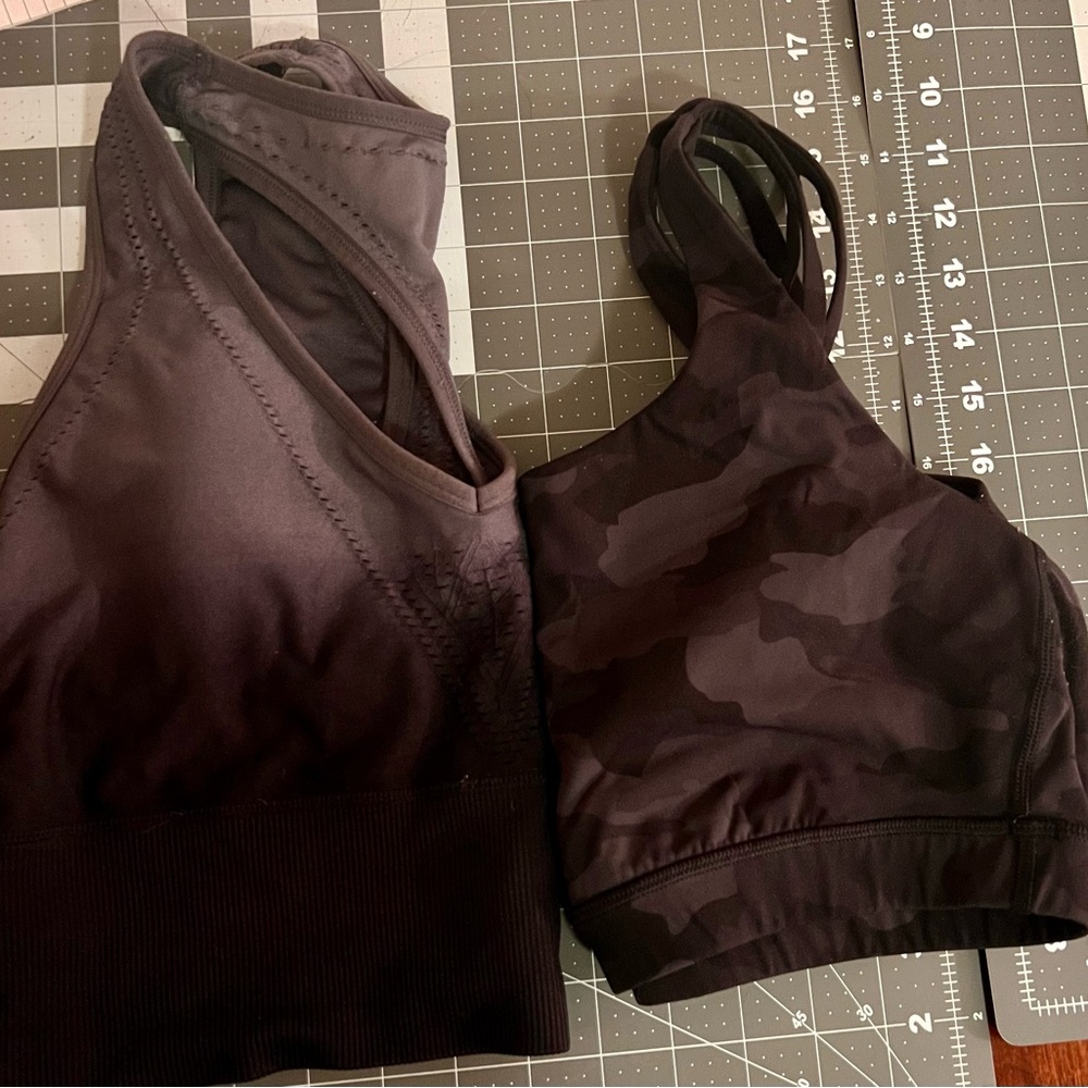 2 bras Pink Sport Bra Seamless and Lululemon Black Camo XL